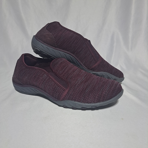 Skechers Womens 6.5 Relaxed Fit Air Cool Memory Foam Slip Ons - Purple - Picture 1 of 7